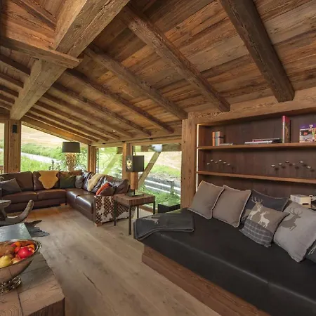 Stunningly Beautiful Chalet Peaceful Location