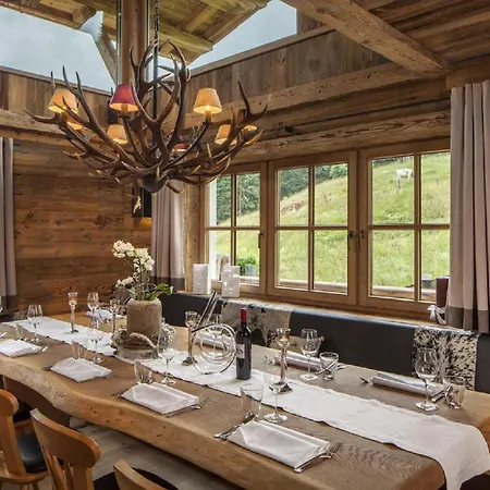 Stunningly Beautiful Chalet Peaceful Location *